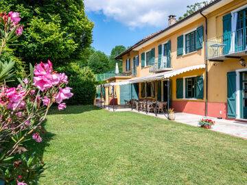 Location Maison à Vigliano d'Asti 18 personnes, Piemont