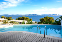 Trouvez une villa de vacances avec piscine