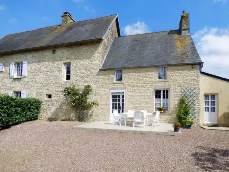 Location Maison à Biniville 7 personnes