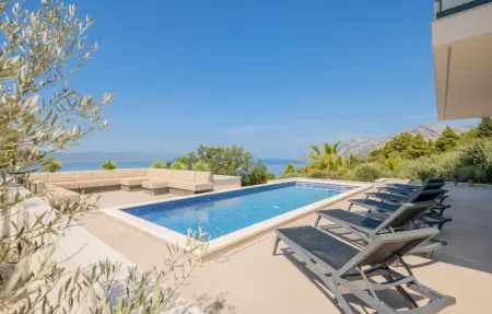 Location Maison à Brela 12 personnes