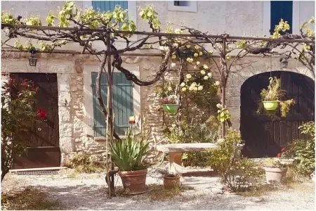 Location Maison à Sénas 8 personnes