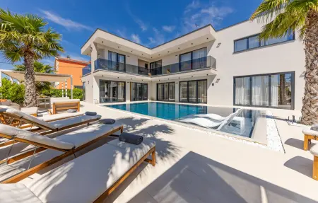 Location Maison à Kastel Stari 10 personnes