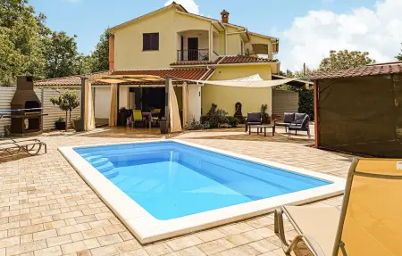 Location Maison à Zeliski 6 personnes