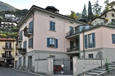 Location Maison à Blevio 4 personnes