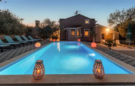 Location Maison à Pula 7 personnes