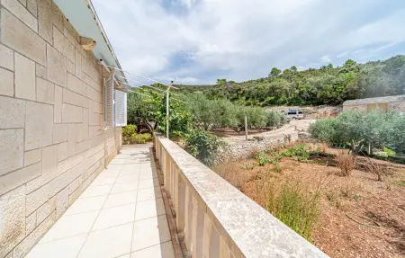 Location Maison à Zrnovo 8 personnes