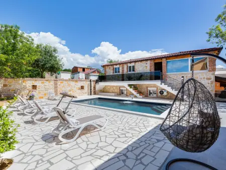 Location Maison à Maslenica 9 personnes