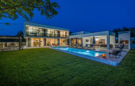 Location Maison à Modrusani 8 personnes