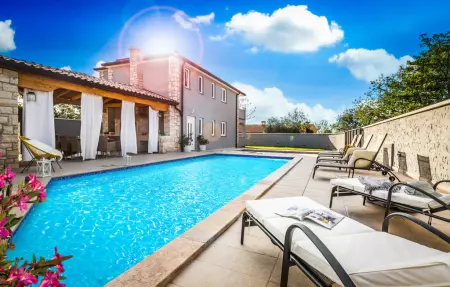 Location Maison à Mihatovici 6 personnes