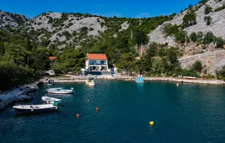 Location Maison à Baric Draga 10 personnes