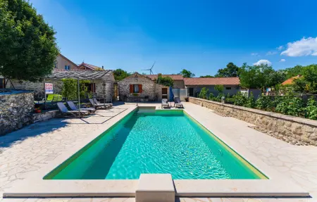 Location Maison à Medvida 9 personnes