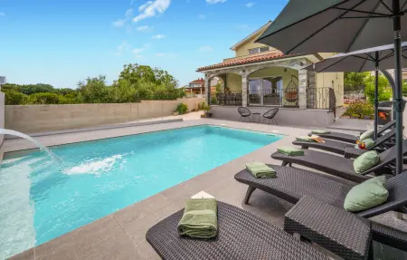 Location Maison à Pula 8 personnes