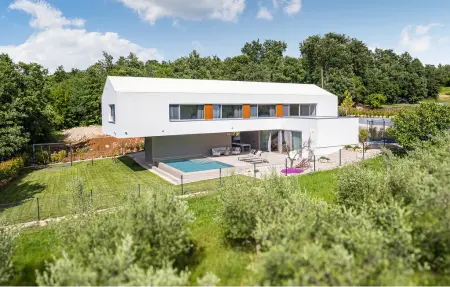 Location Maison à Ferenci 10 personnes