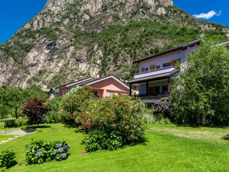 Location Maison à Lago di Mezzola 6 personnes