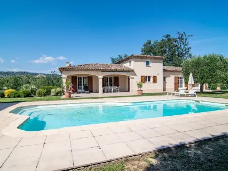 Location Maison à Callian 8 personnes