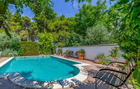 Location Maison à Liznjan 8 personnes