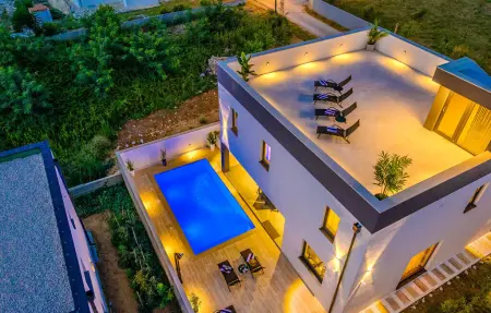 Location Maison à Privlaka 8 personnes