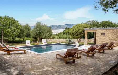 Location Maison à Pag 6 personnes