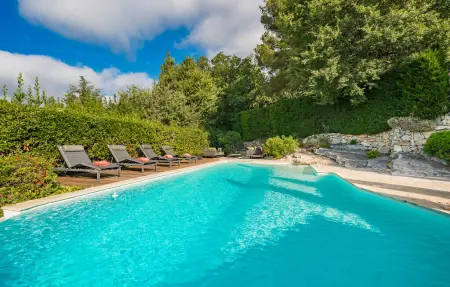 Location Maison à Châteauneuf de Grasse 6 personnes