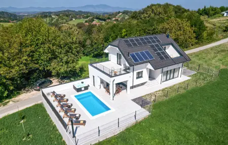 Location Maison à Gornja Stubica 8 personnes