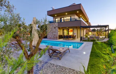 Location Maison à Marcana 8 personnes