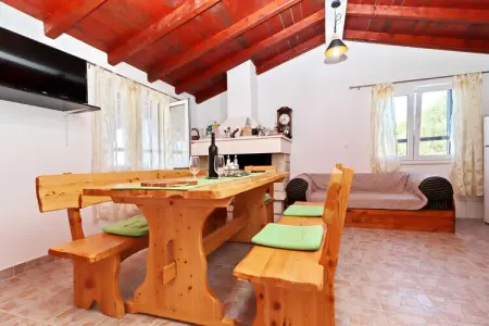 Location Maison à Zrnovo 3 personnes