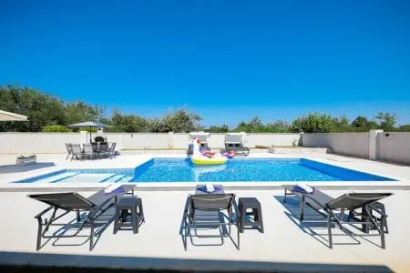 Location Villa à Zaton 8 personnes