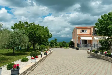 Location Villa à Poličnik 10 personnes