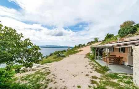 Location Maison à Nerezisca 2 personnes