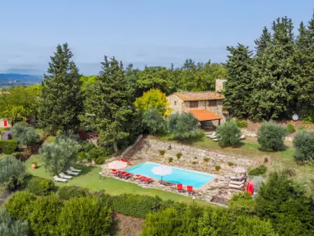 Location Gîte à Badia a Passignano 6 personnes