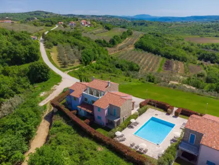 Location Maison à Buje 6 personnes