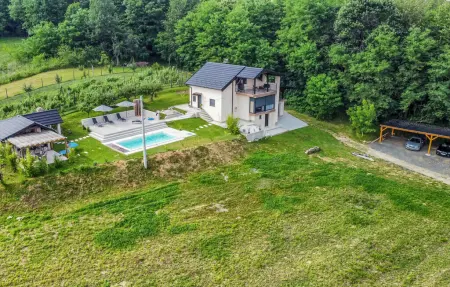 Location Maison à Radoisce 6 personnes