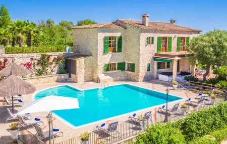 Location Maison à Petra 12 personnes