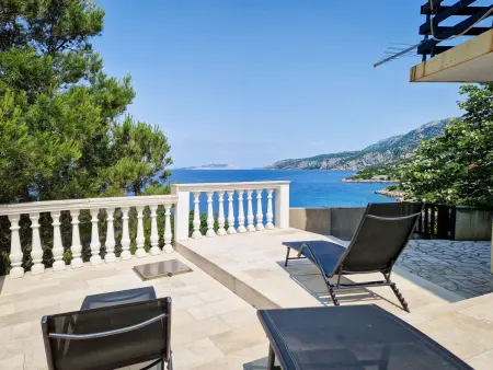 Location Maison à Karlobag 10 personnes