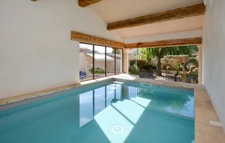 Location Maison à Noves 10 personnes