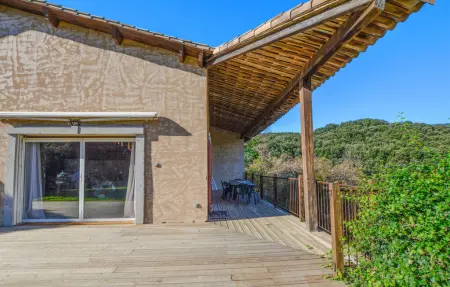 Location Maison à Azilone Ampaza 10 personnes