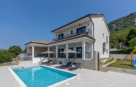 Location Maison à Bribir 6 personnes