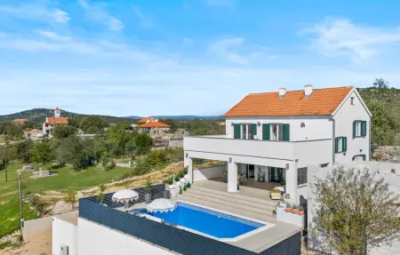Location Maison à Vodice 8 personnes