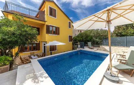 Location Maison à Selce 8 personnes