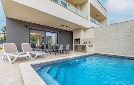 Location Maison à Liznjan 4 personnes