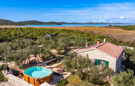 Location Maison à Prosika 4 personnes