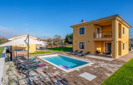 Location Maison à Gajana 8 personnes