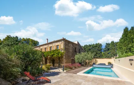 Location Maison à Orsan 14 personnes