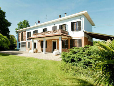 Location Maison à San Damiano d'Asti 9 personnes, Piemont