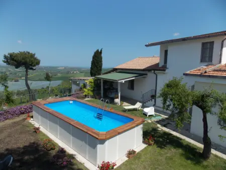 Location Maison à Montenero di Bisaccia 9 personnes