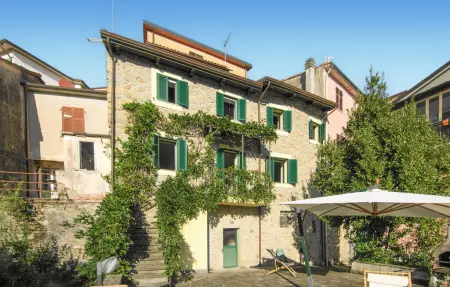 Location Maison à Carnea 6 personnes