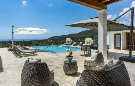 Location Maison à Santa Eulalia des Riu 8 personnes