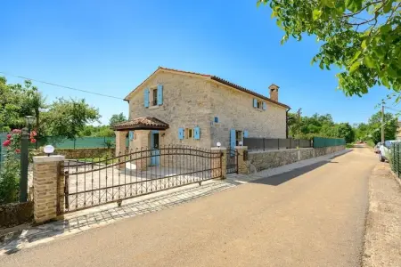 Location Villa à Stuti 5 personnes