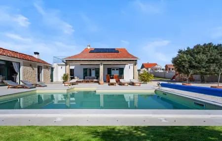 Location Maison à Krkovic 7 personnes