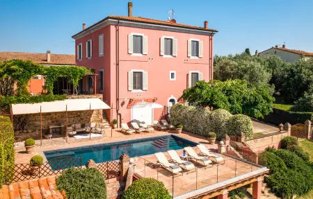 Location Maison à Fabbrica 13 personnes